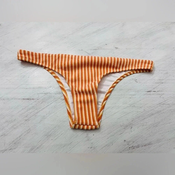 Free People Rhythm Sunbather Cheeky Bikini Bottoms Size Large NWOT $56 - Picture 2 of 10